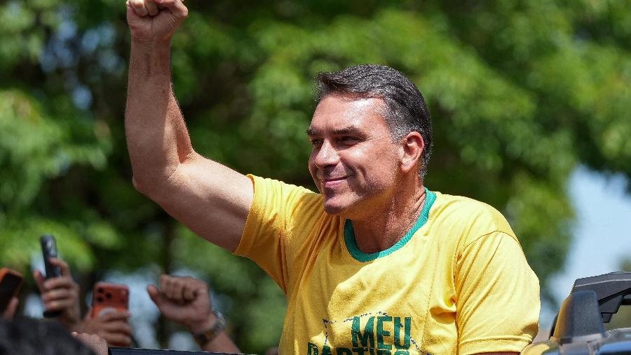 Flávio Bolsonaro dispara na Polymarket após primeiro turno e mercado aponta mais de 80% de chance de vitória