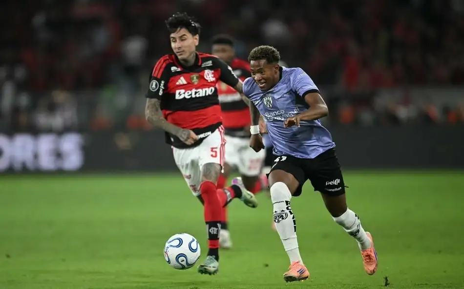 Flamengo sofre no Maracanã, empata com Del Valle e avança à semifinal da Libertadores